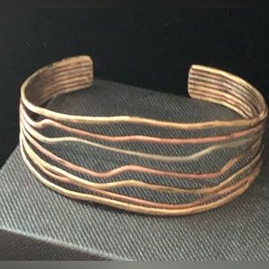 047 Ms Señora Copper vintage bracelet